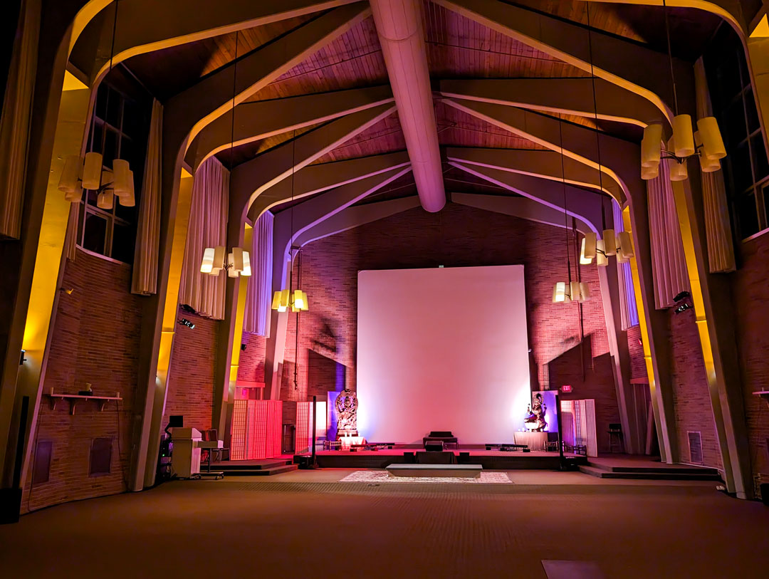 Main Hall des „Kripalu Center for Yoga & Health”